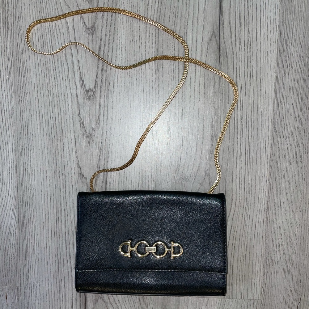 Chain Midnight Clutch
